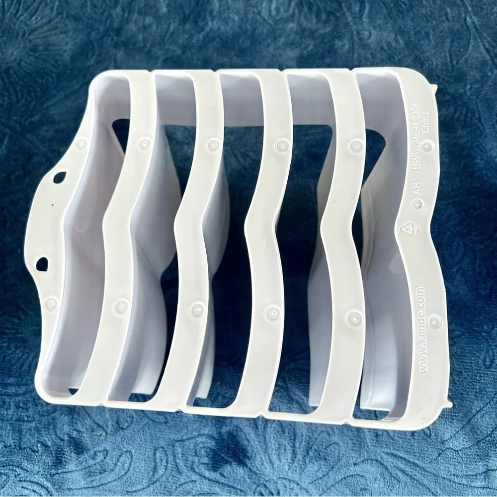 Kiinde Keeper 5-Slot Breast Milk Storage Organizer white baby